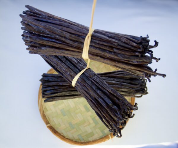 WhatsApp Image 2025-05-11 at 14.29.51 (2) Bourbony Gourmet 250g, 16 - 19cm (55 Gousse)